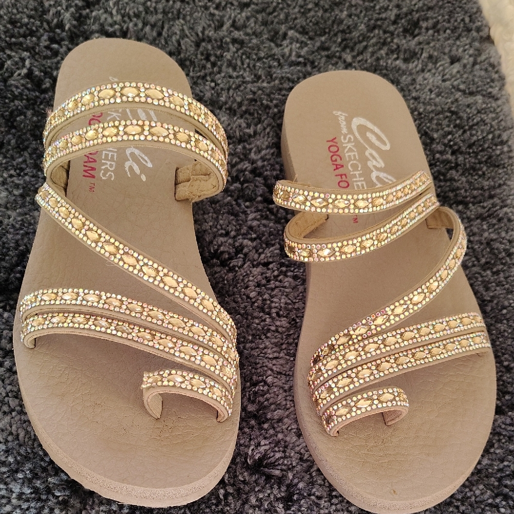 New Skechers Sandals